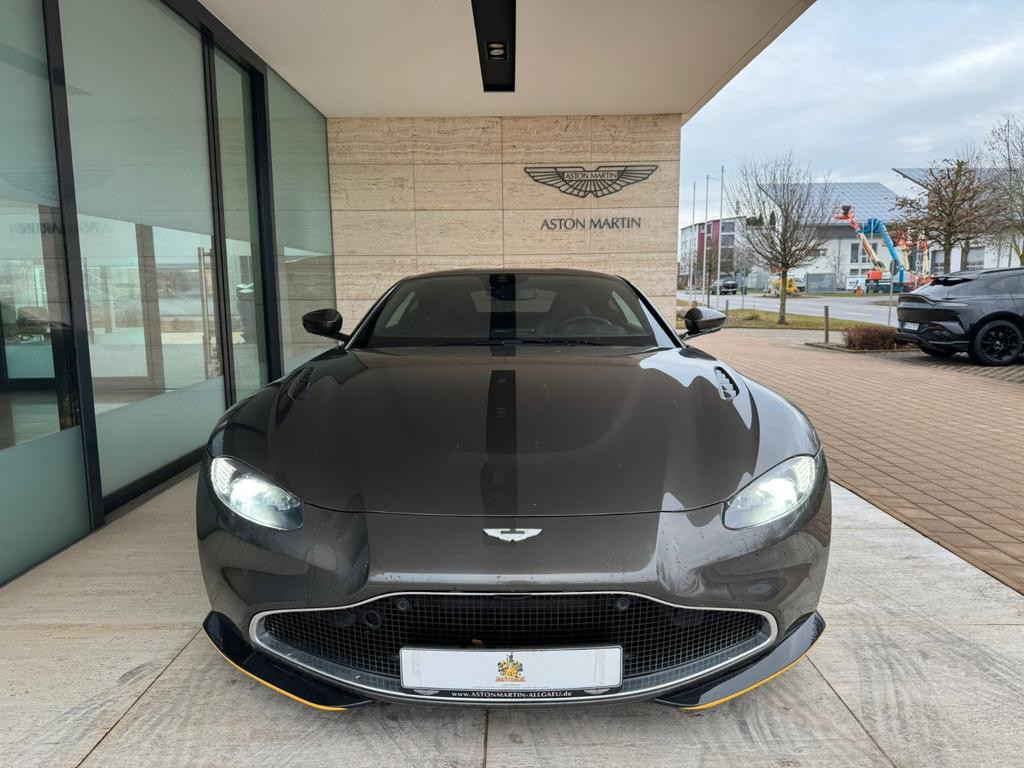 Aston Martin V8 Vantage