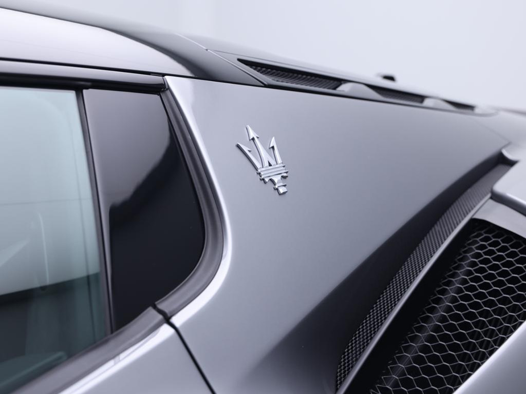 Maserati MC20