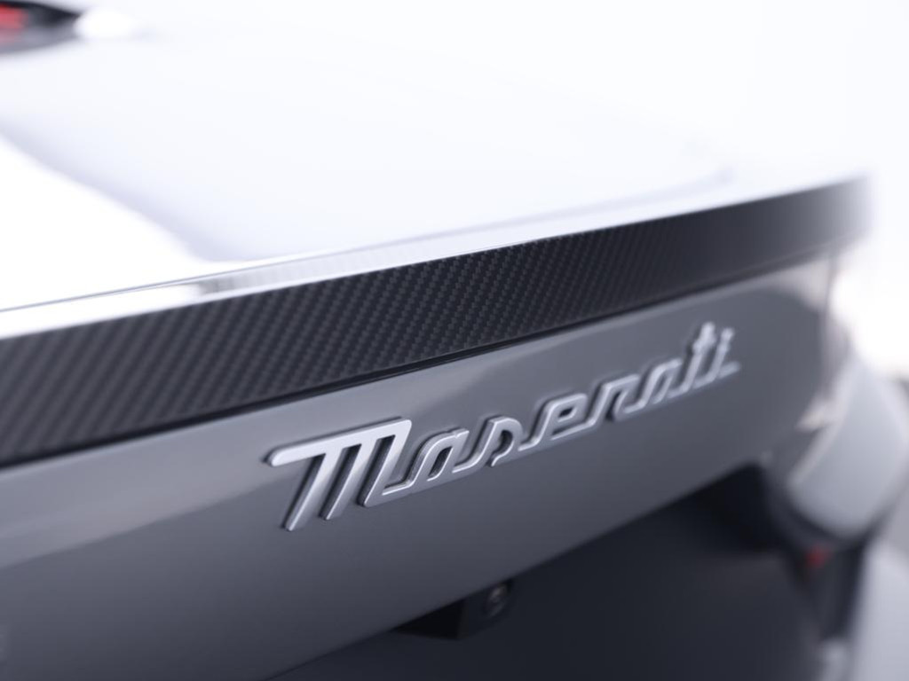 Maserati MC20