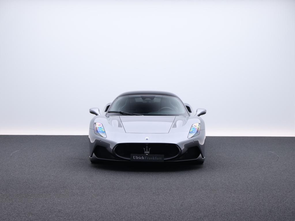 Maserati MC20