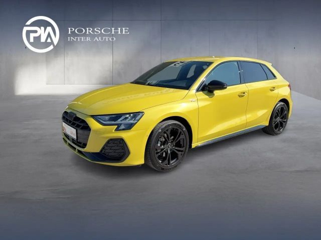 Audi A3 Sedan S-Line 30 TFSI
