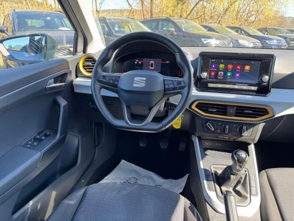 Seat Arona