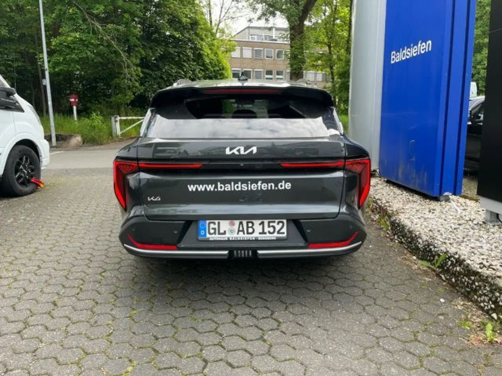 Kia K4