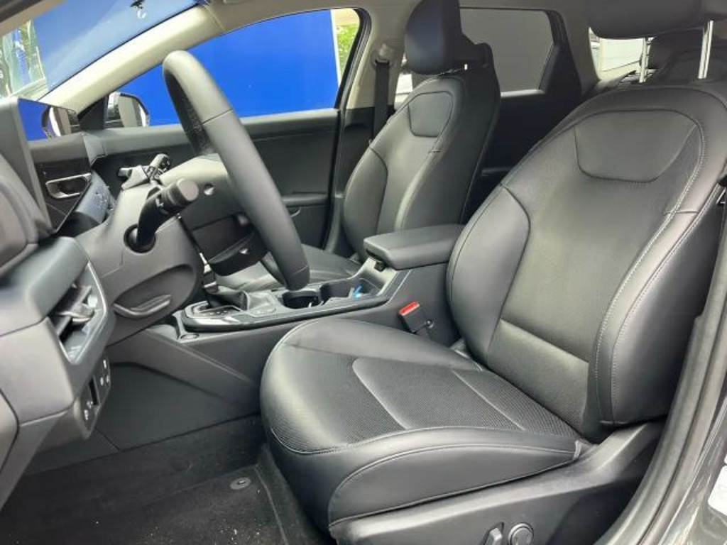 Kia K4