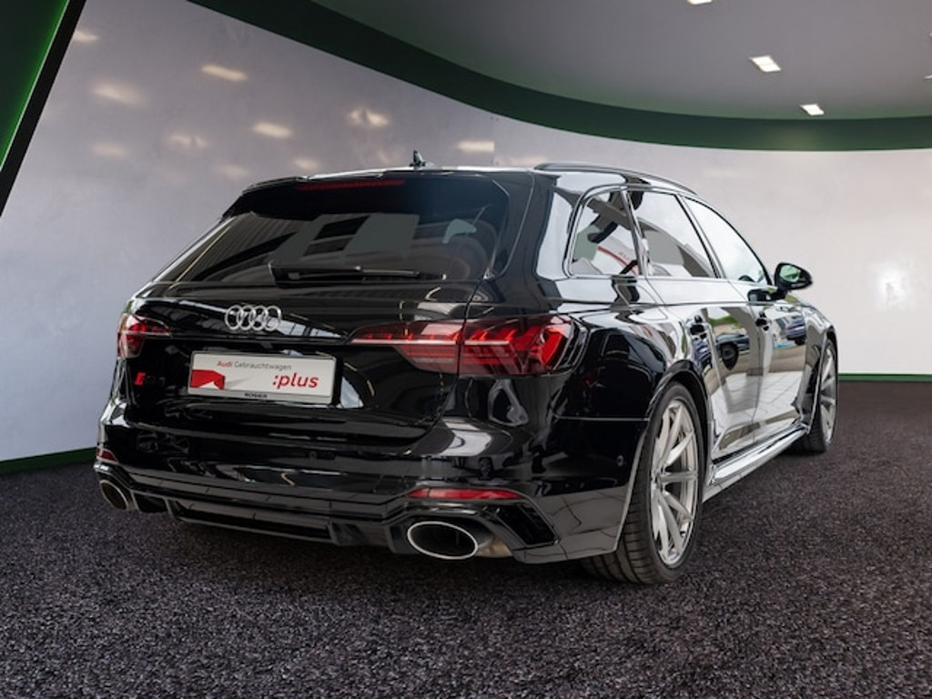 Audi RS4
