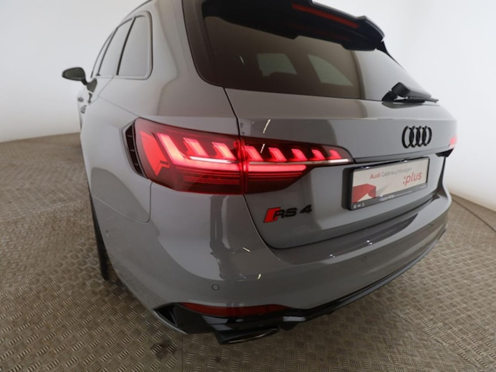 Audi RS4