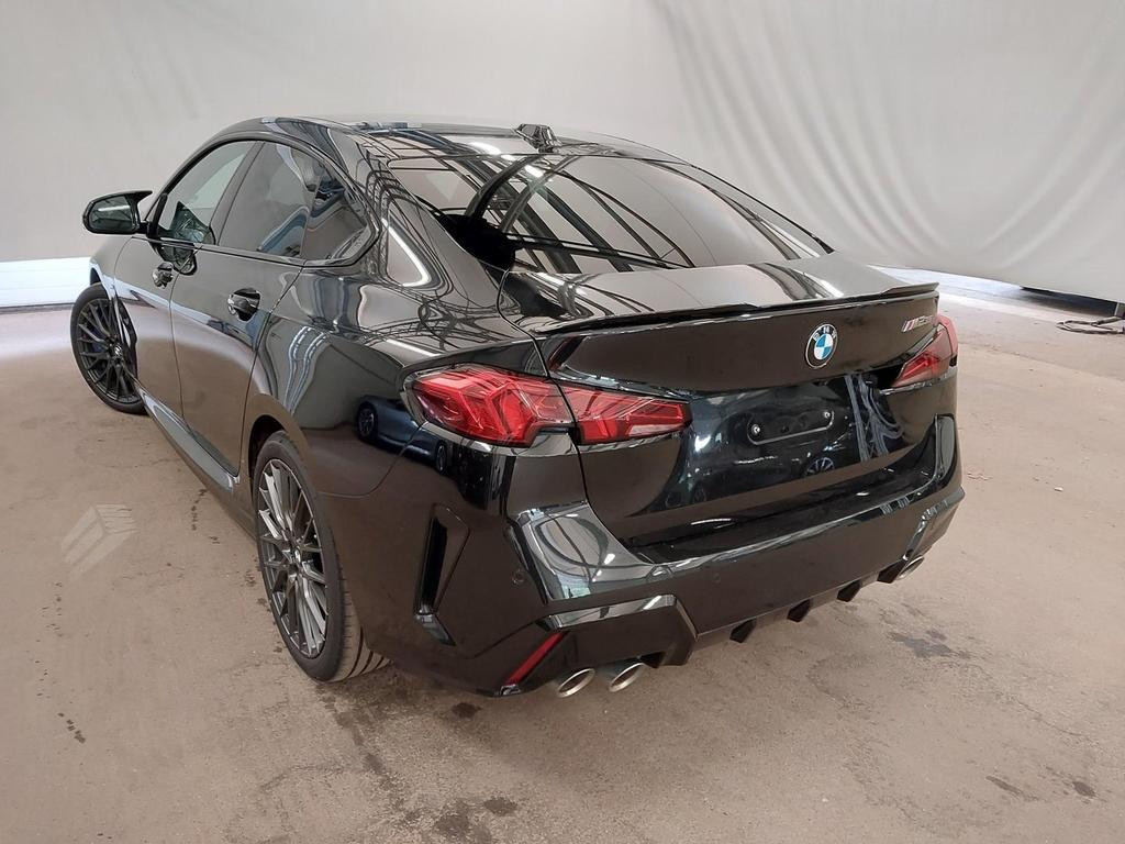 BMW M235