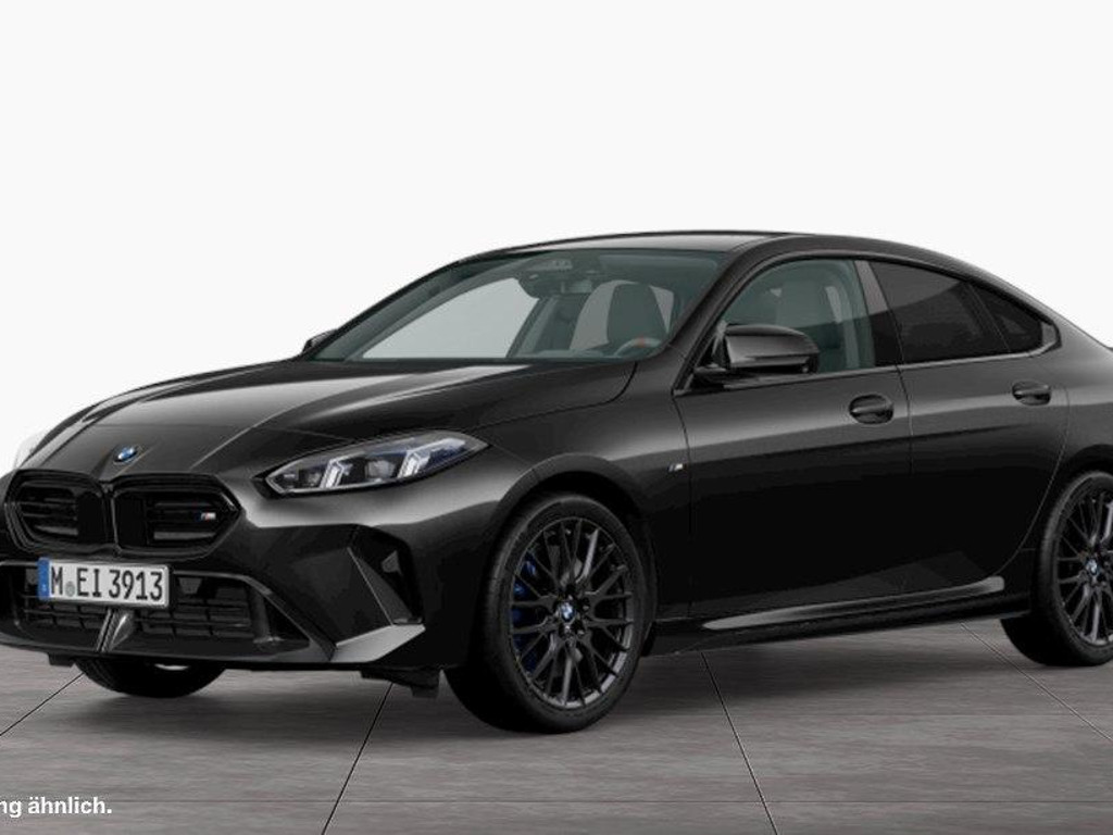 BMW M235