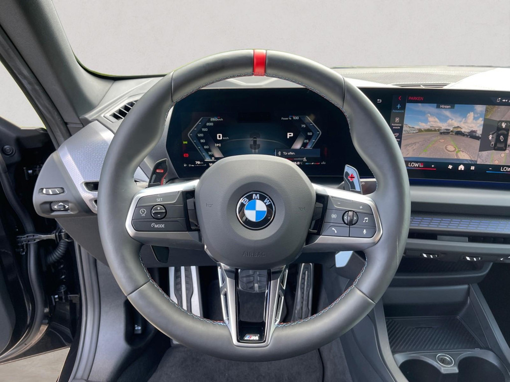 BMW M235