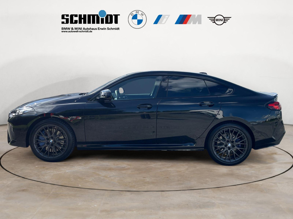 BMW M235