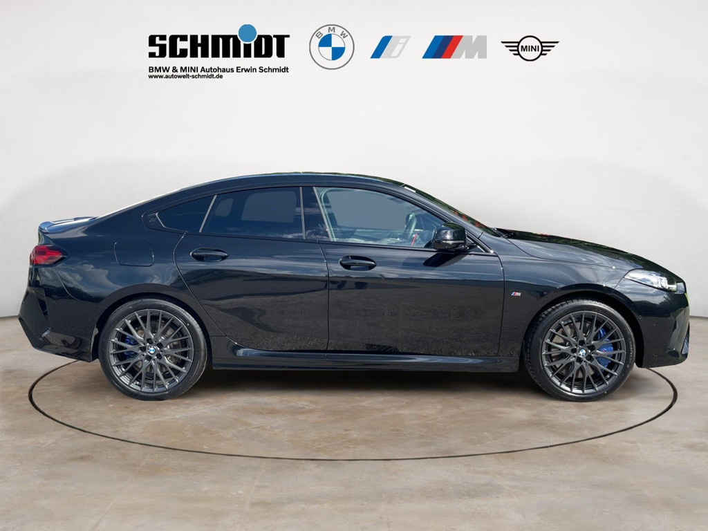BMW M235