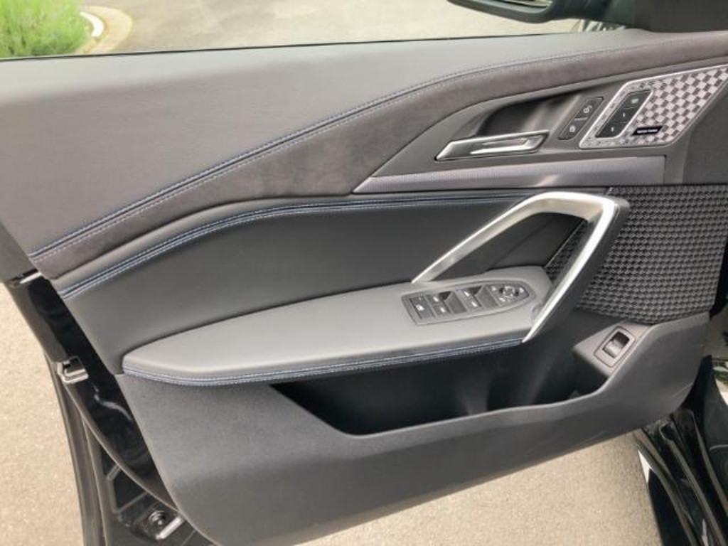BMW iX2