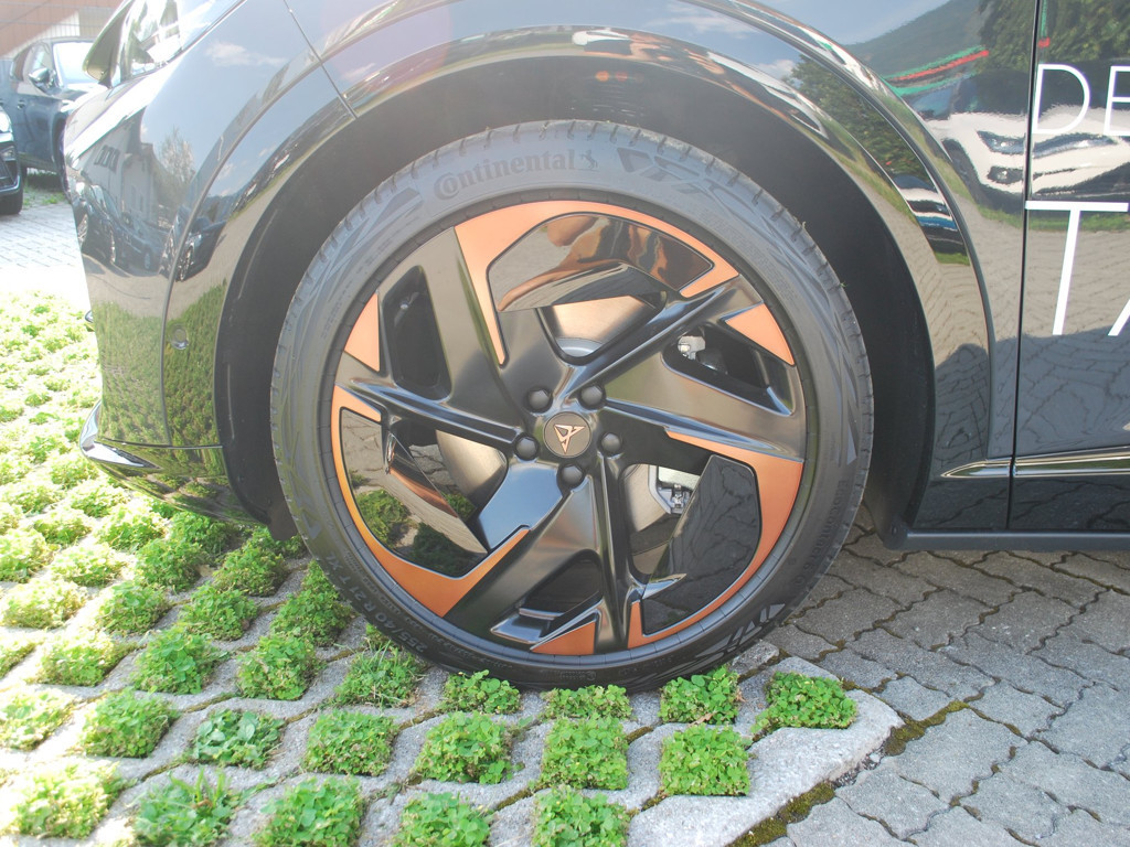 Cupra Tavascan