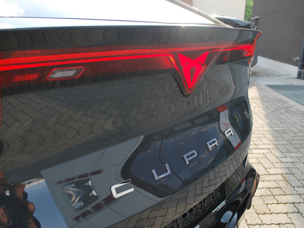 Cupra Tavascan