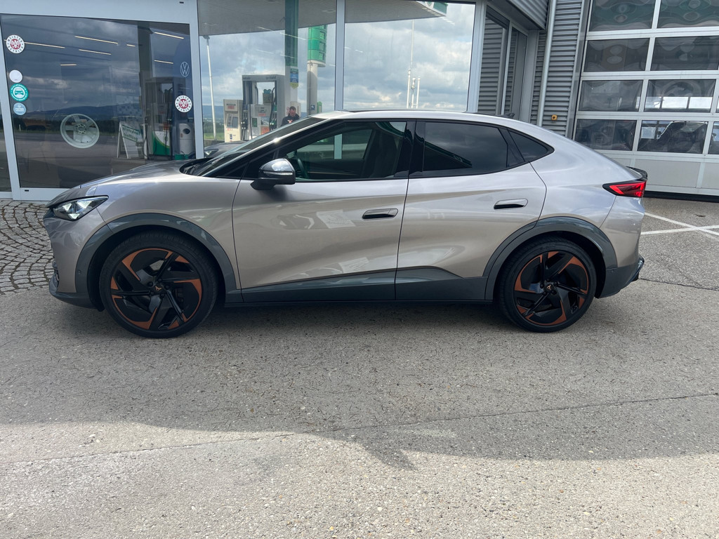 Cupra Tavascan