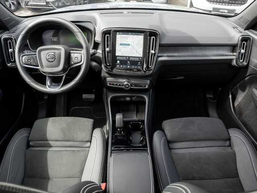 Volvo C40