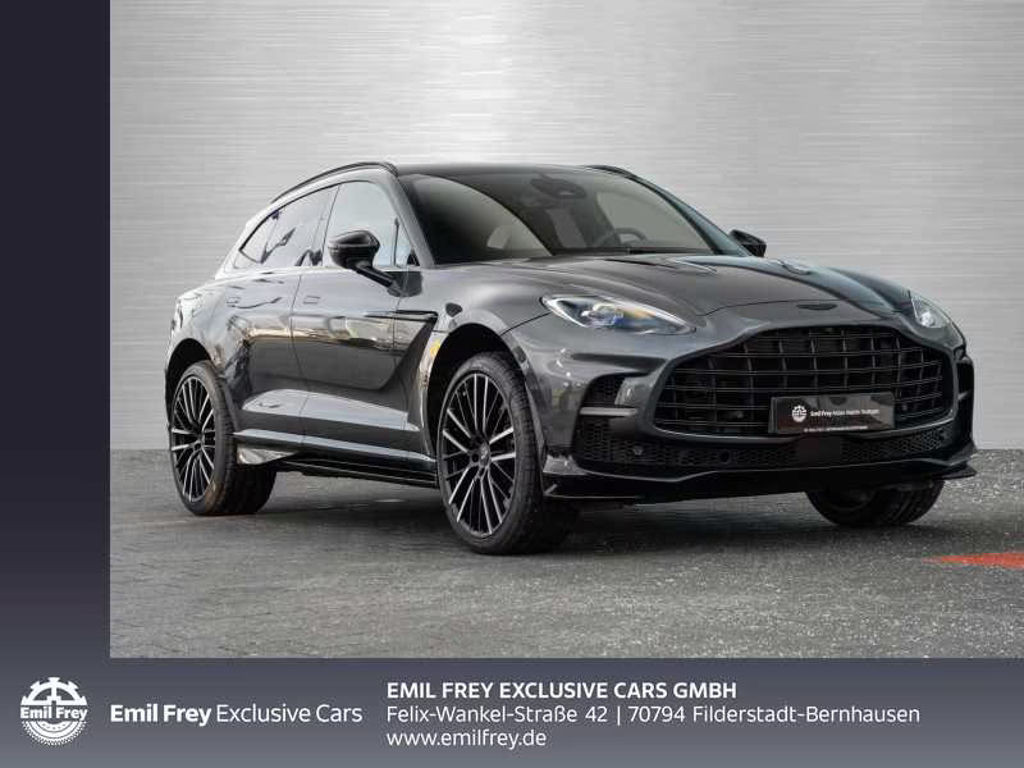 Aston Martin DBX V8