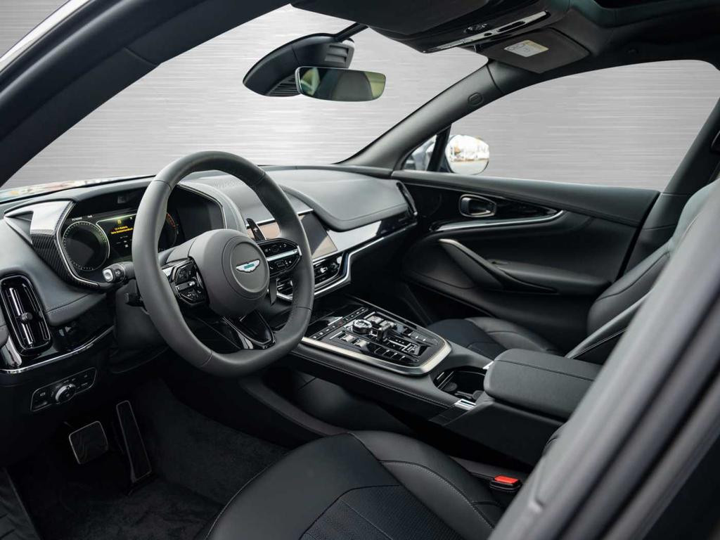 Aston Martin DBX