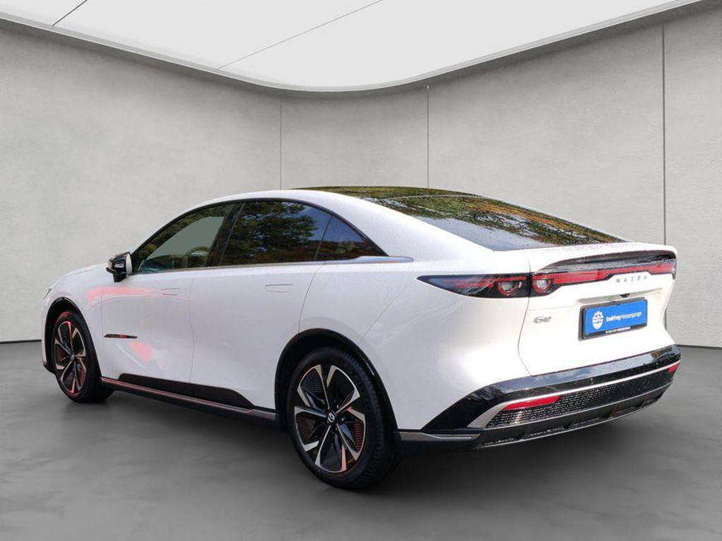 Mazda 6e