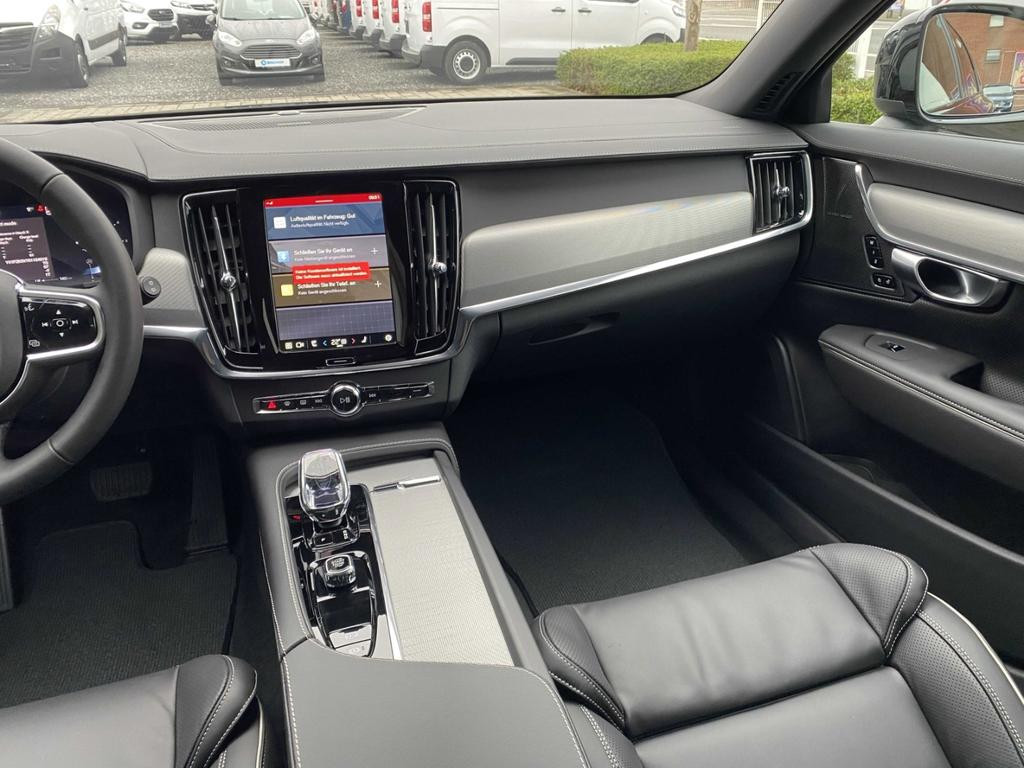 Volvo V90 Cross Country