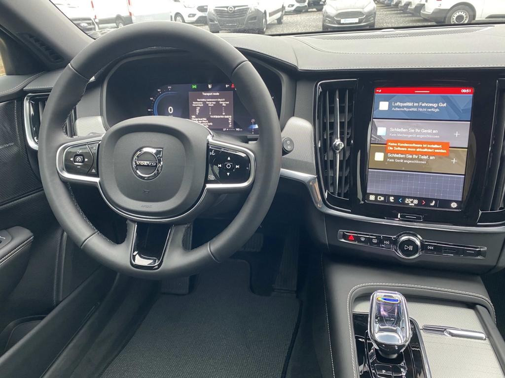 Volvo V90 Cross Country