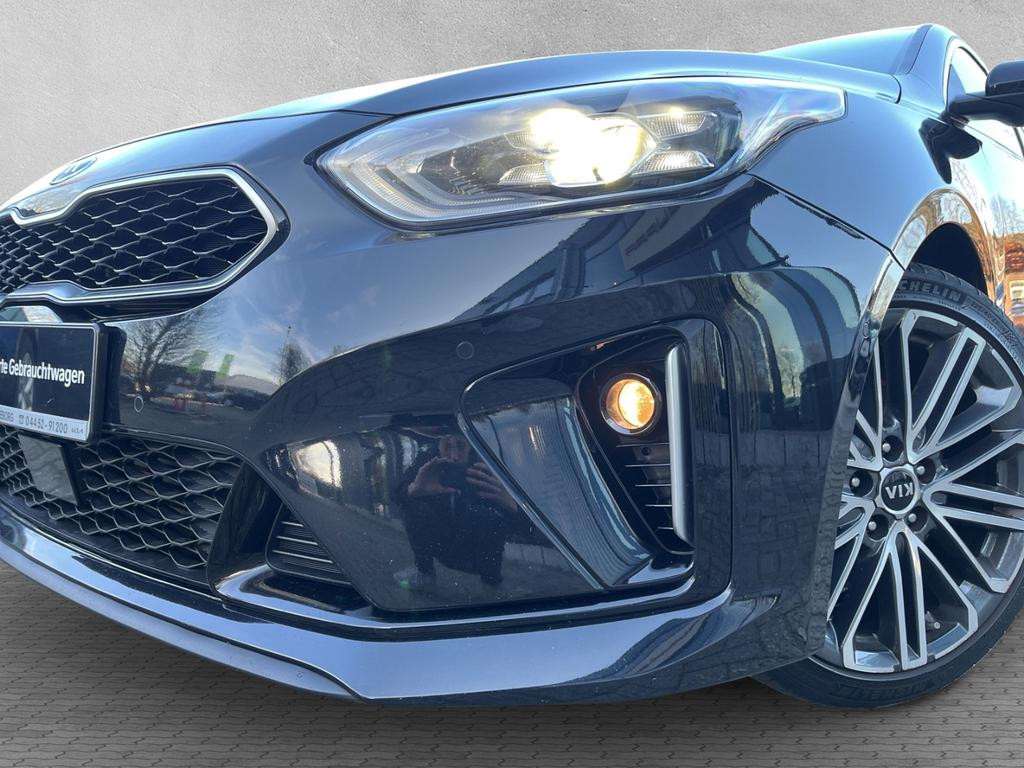 Kia ProCeed