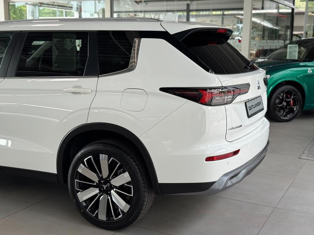 Mitsubishi Outlander PHEV