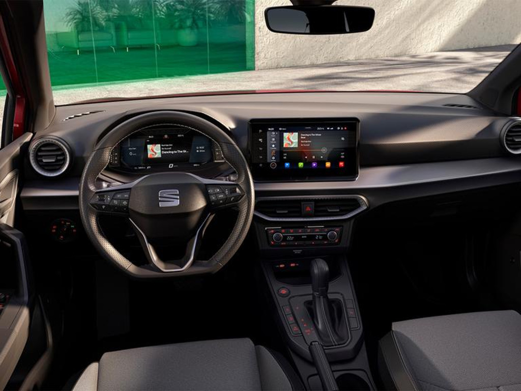 Seat Arona