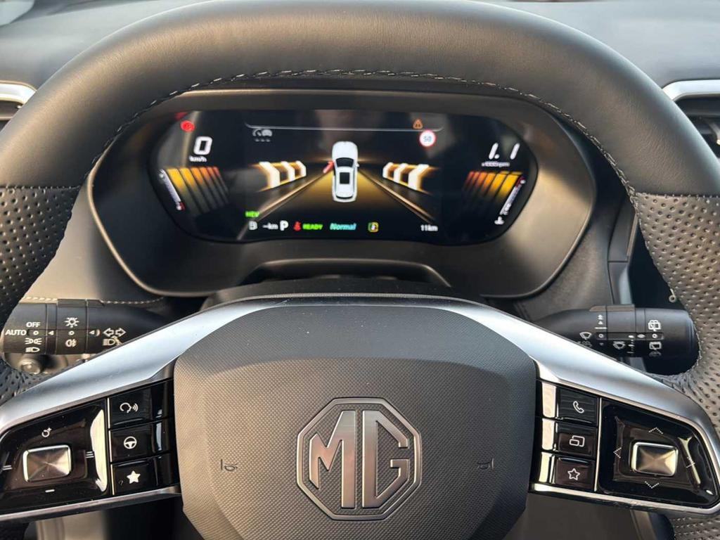 MG ZS
