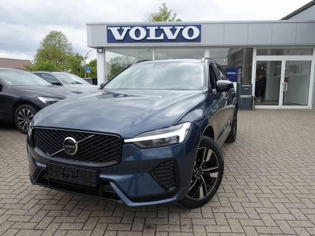 Volvo XC60 AWD Plus Dark