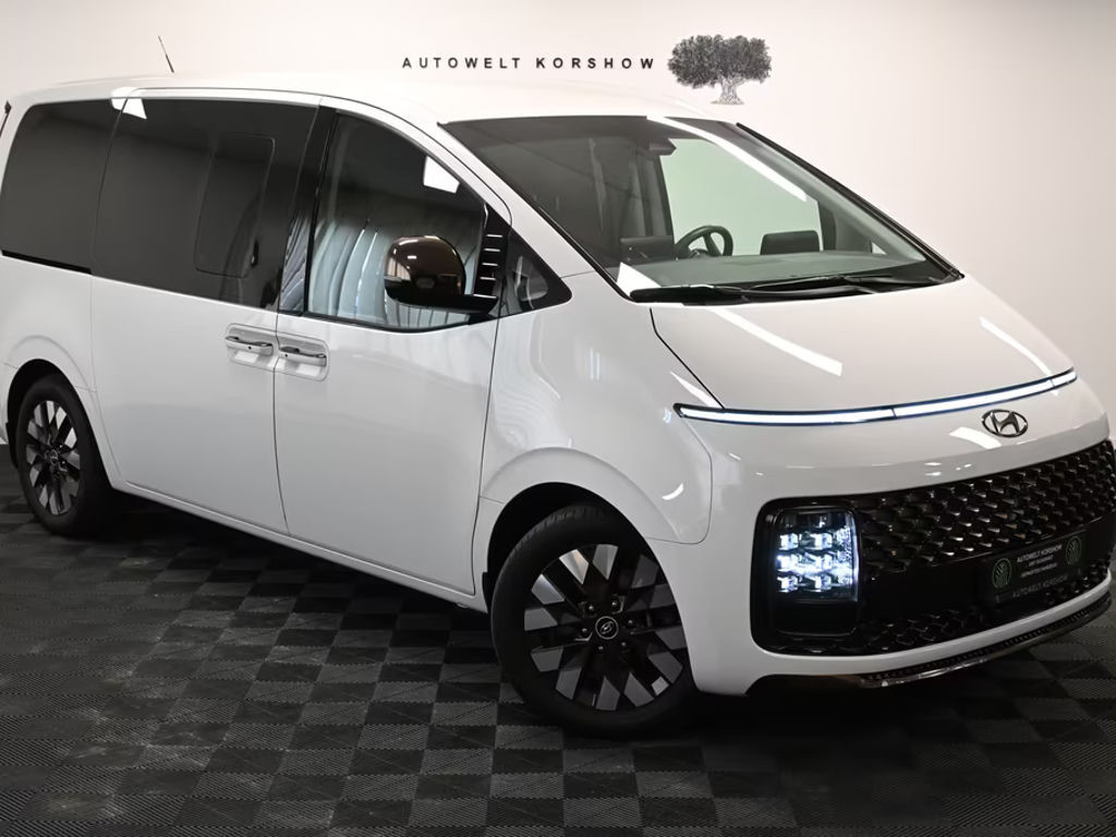 Hyundai Staria Signature Vierwielaandrijving