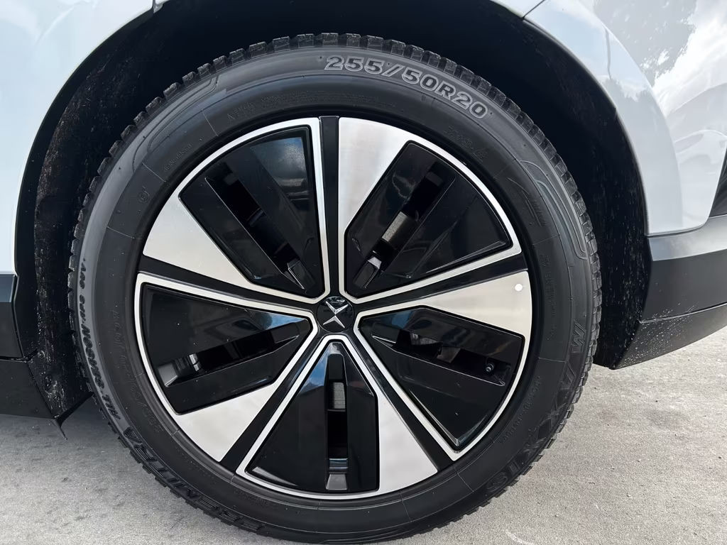 Polestar 4