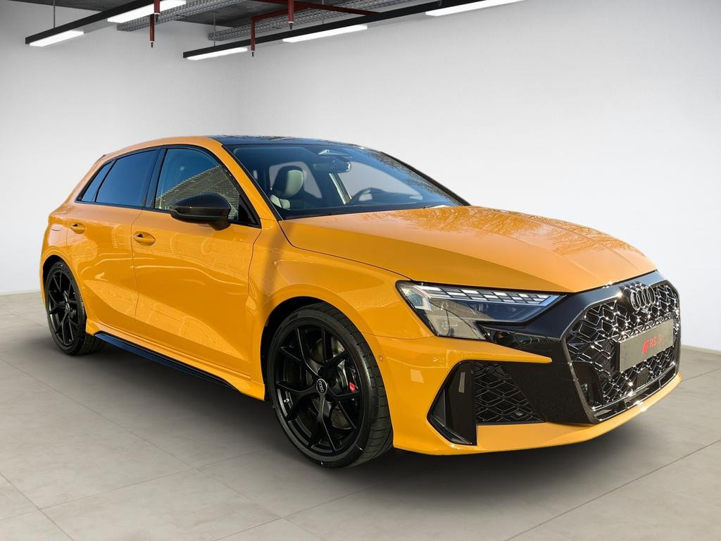Audi RS3 Sportback Sedan Quattro