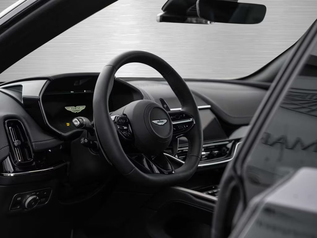 Aston Martin DBX