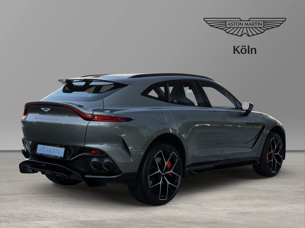 Aston Martin DBX