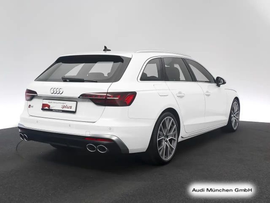 Audi S4
