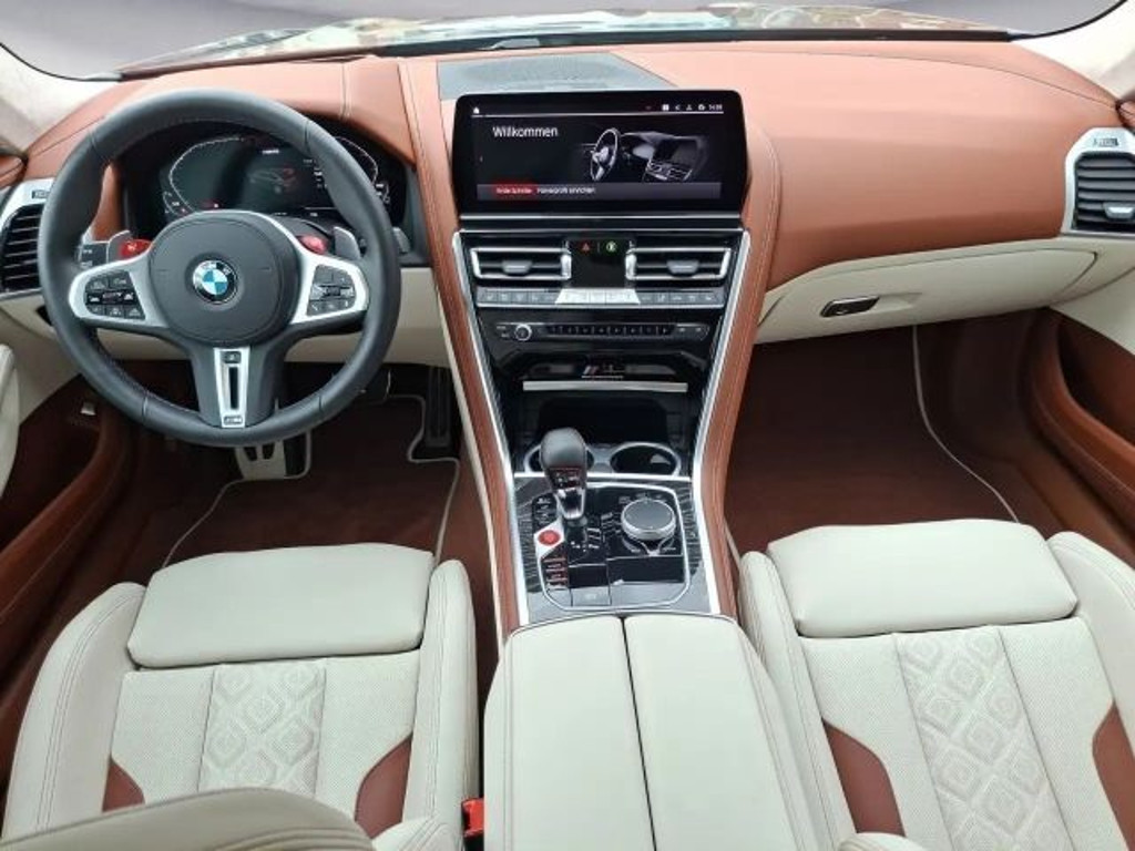 BMW M8