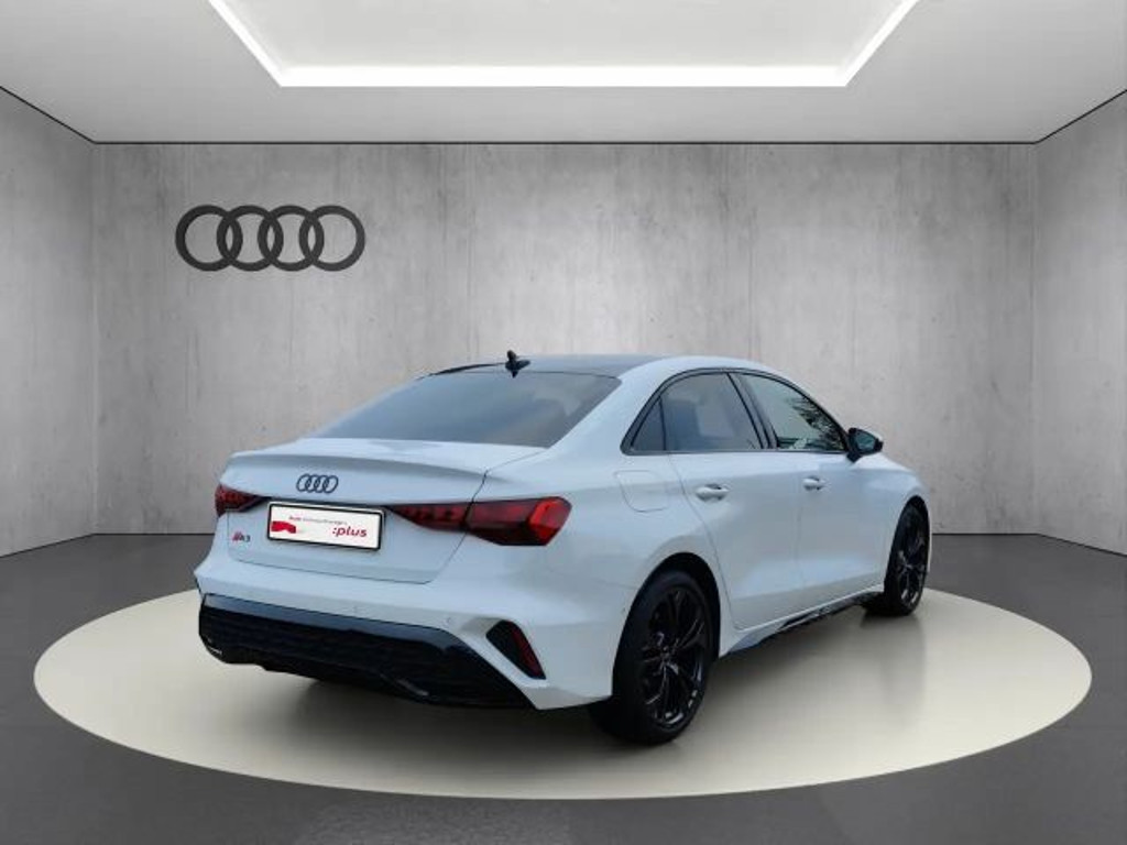 Audi A3 Sedan S-Line S-Tronic 30 TFSI