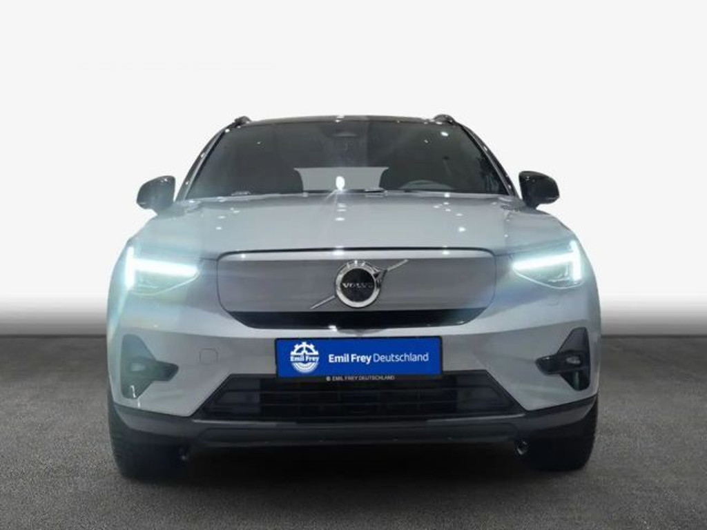 Volvo EX40