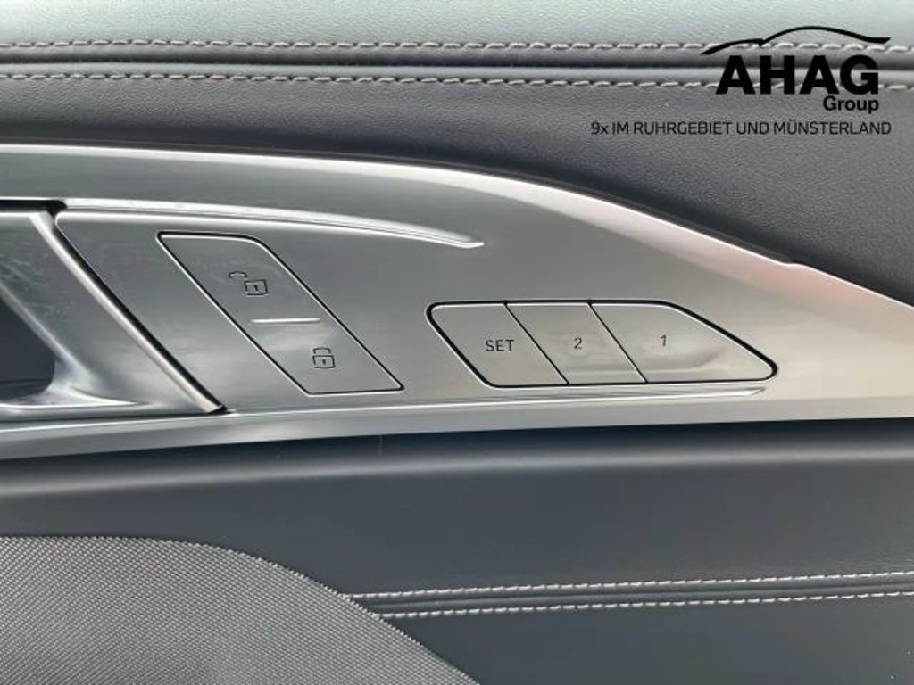 BMW M850