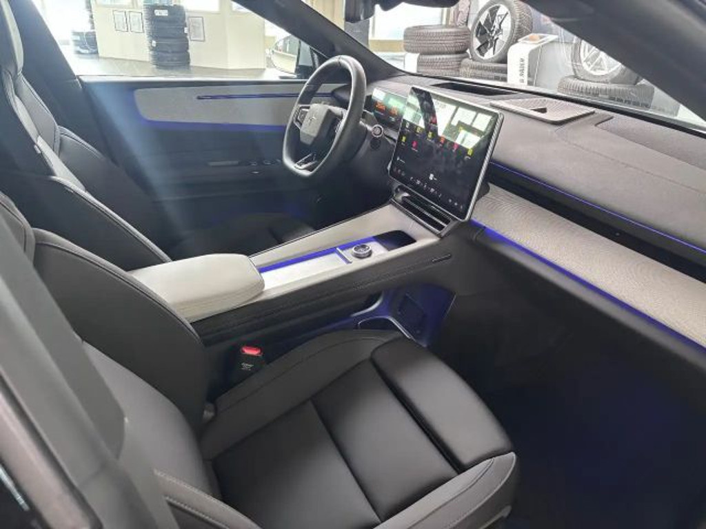 Polestar 4