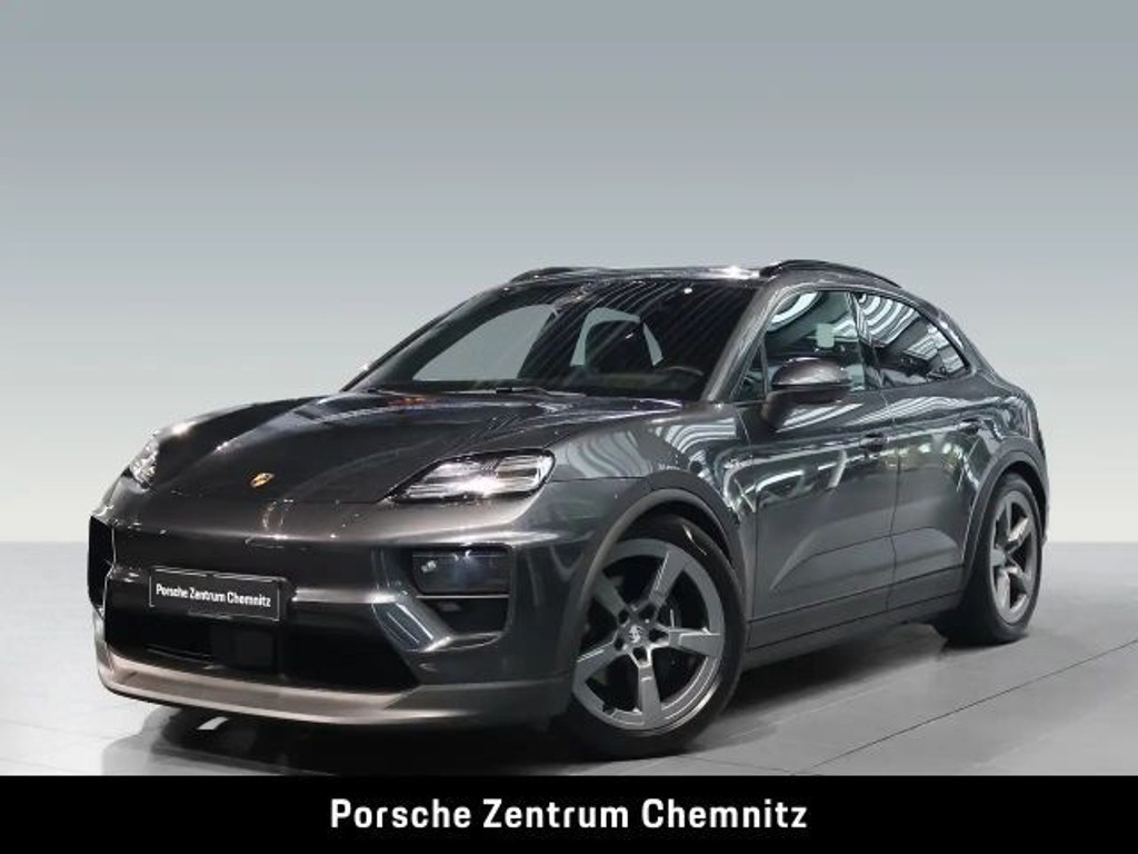 Porsche Macan 4