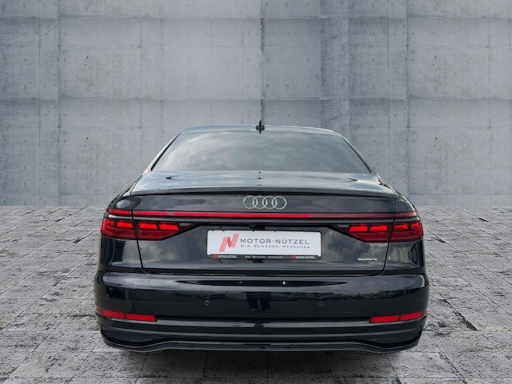 Audi A8 Quattro Hybride 60 TFSI