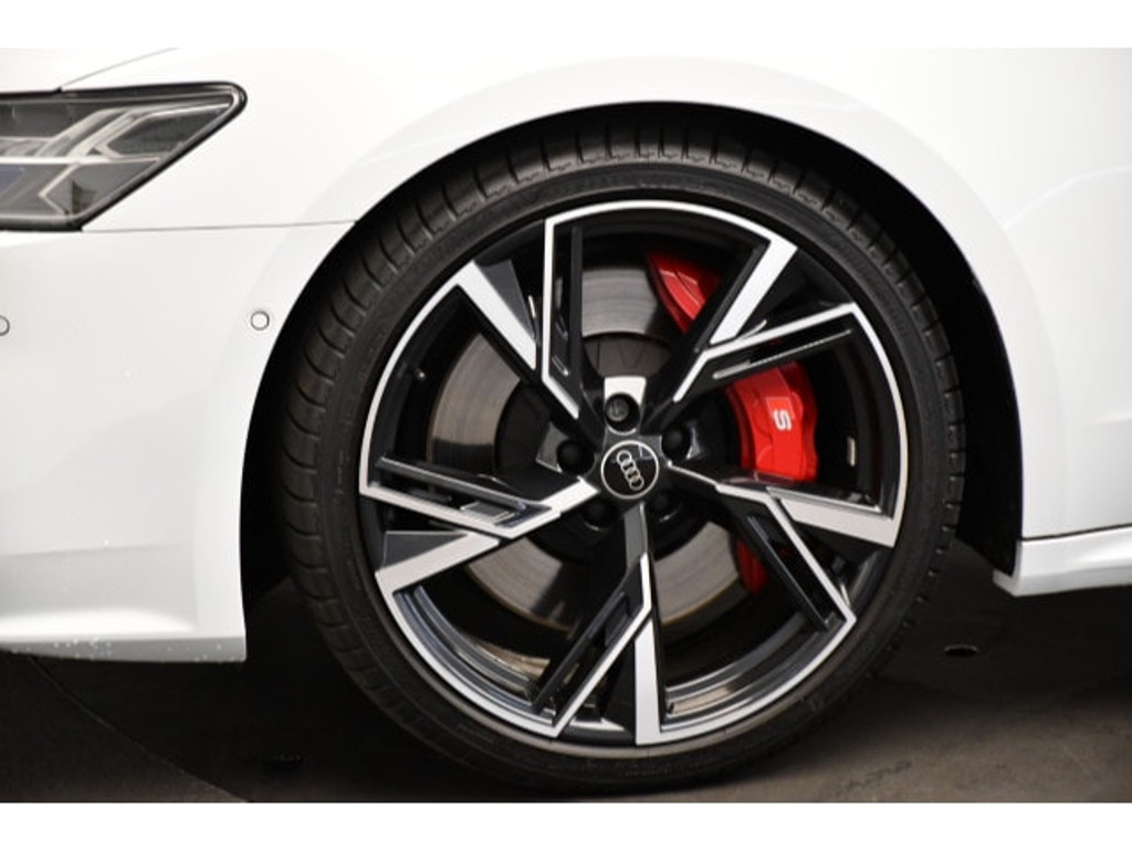 Audi S7
