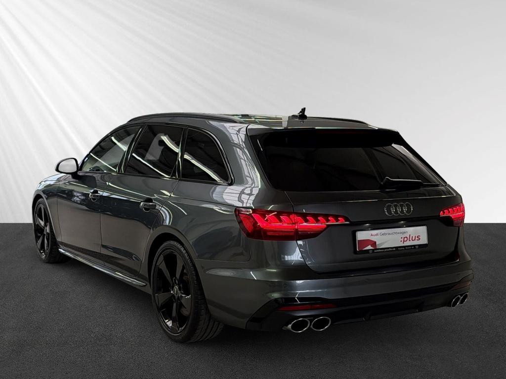 Audi S4