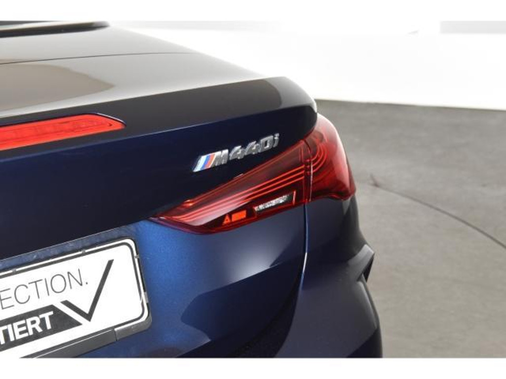 BMW M440