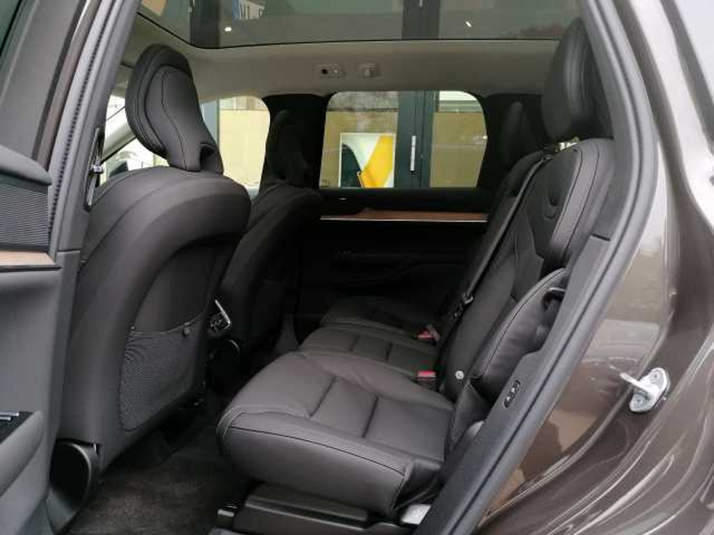 Volvo EX90