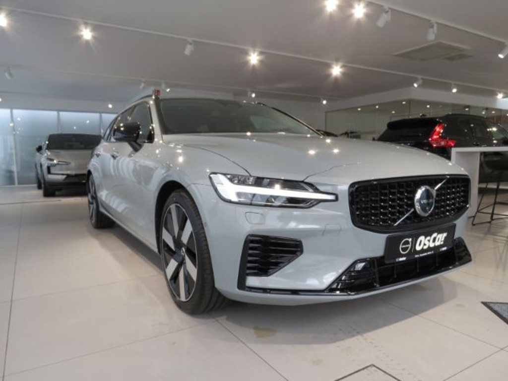 Volvo V60 Business T8 Recharge Plus Dark
