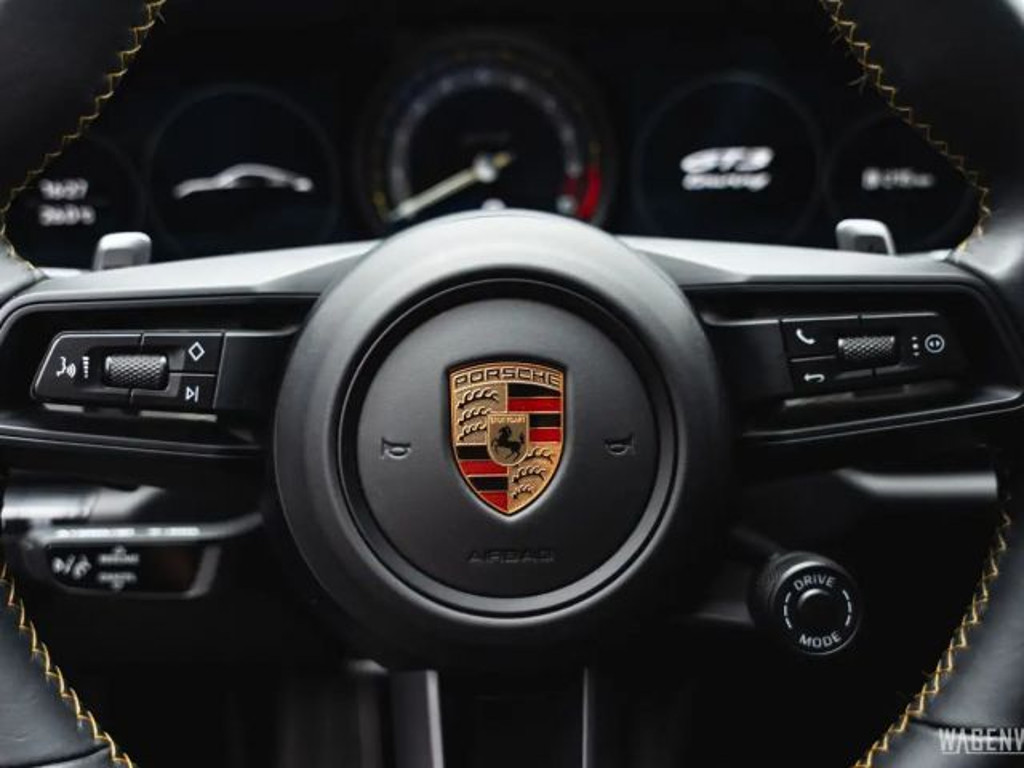 Porsche 911
