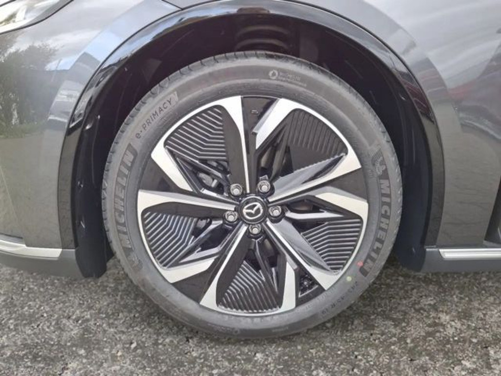 Mazda 6e